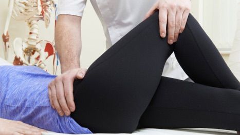 Как лечить камбаловидную мышцу при беге и ходьбе? То, что болит подошва стопы, вызывает боль